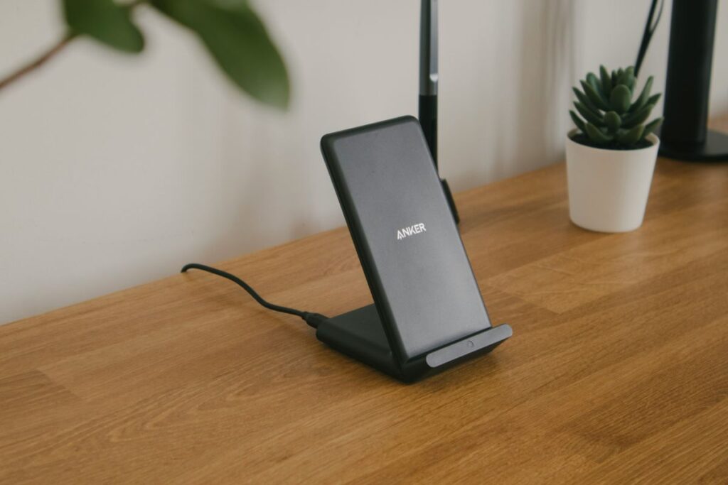 anker 315 wireless charger flat on clean white desk